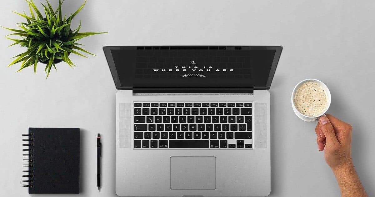 勤怠管理システムで働き方改革に対応！おすすめ10選で無料/有料プランを比較