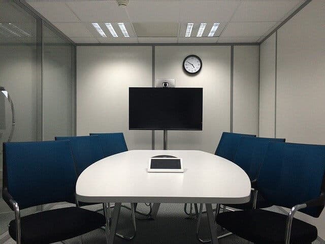 ChatWorkでWeb会議をしよう!会議の設定方法から使い方まで解説!