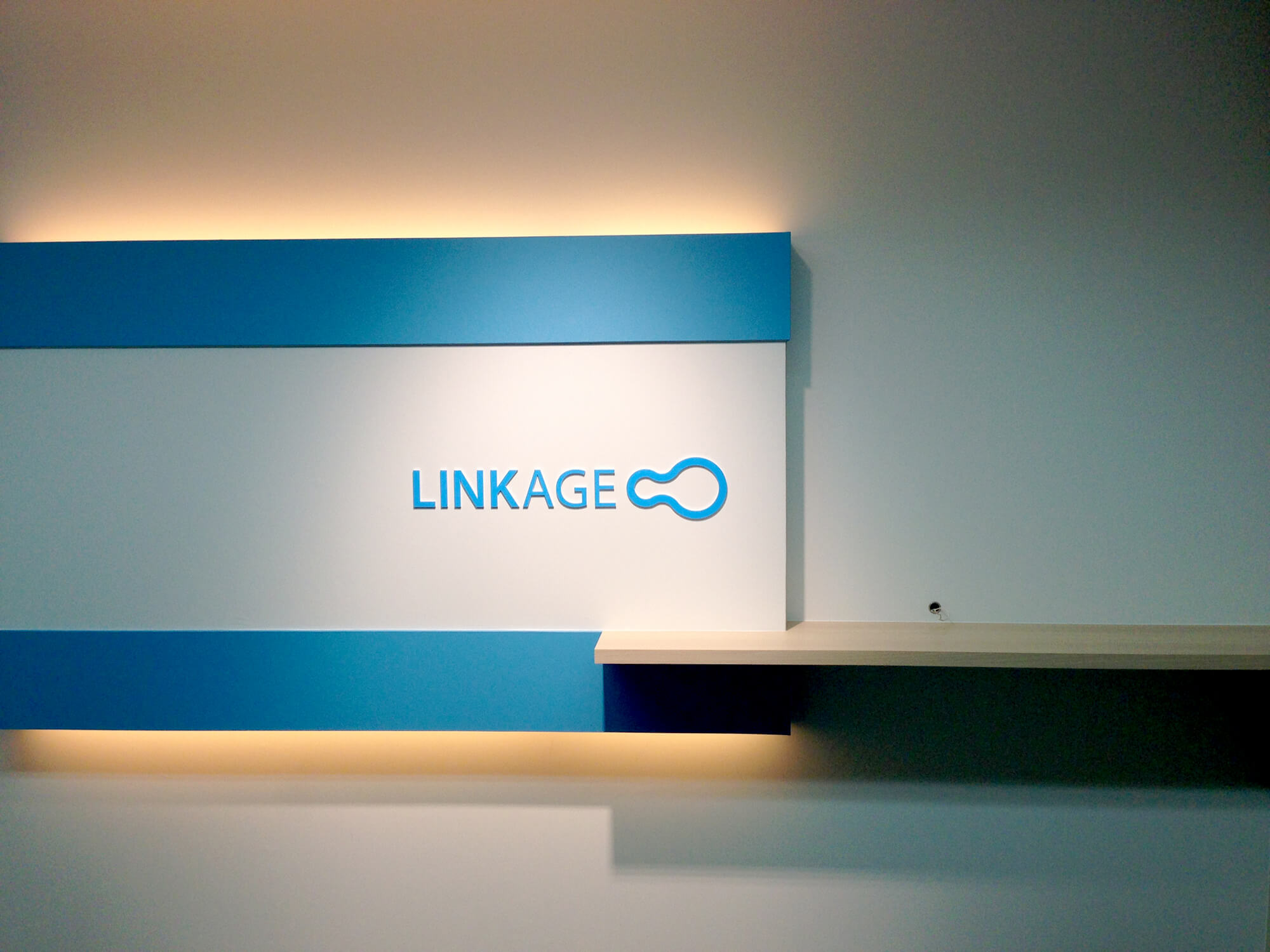 エントランスサイン