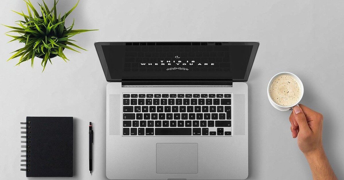 勤怠管理システムで働き方改革に対応！おすすめ10選で無料/有料プランを比較