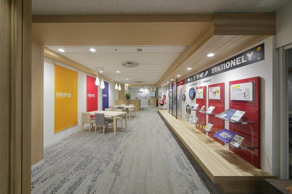 オフィスエントランス3