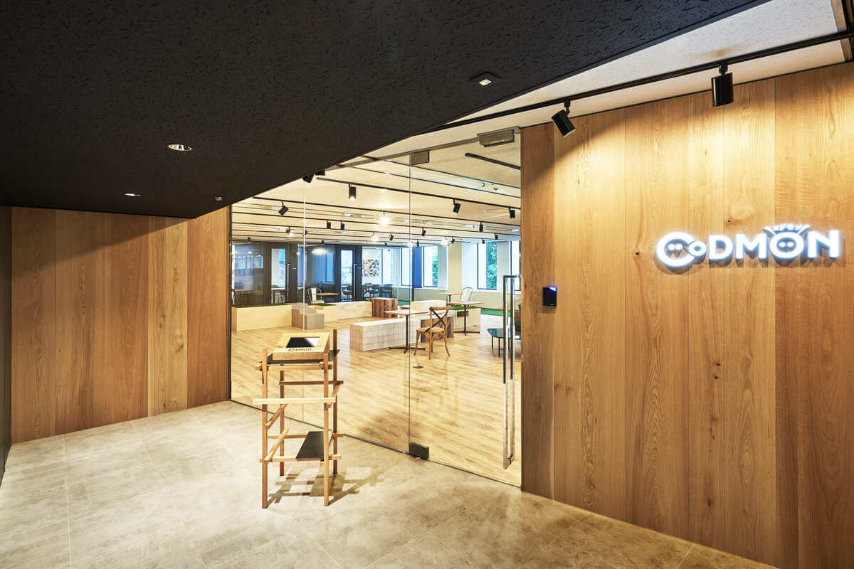 オフィスエントランス_事例_株式会社コドモン