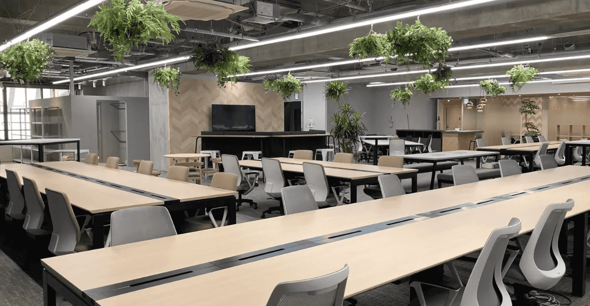 フリーアドレス_事例_スイッチメディア