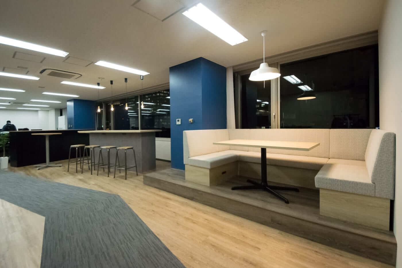 フリーアドレス_事例_コンシェルジュ