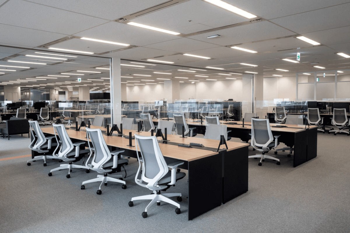 オフィスレイアウト_事例_アソビュー株式会社